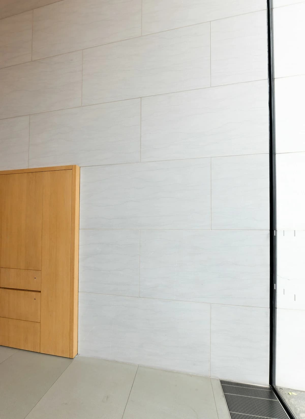 Modern moulded interior wooden door
